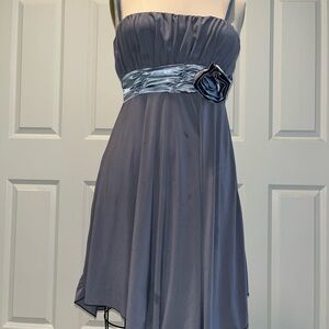 Elegant Gray Strapless Dress